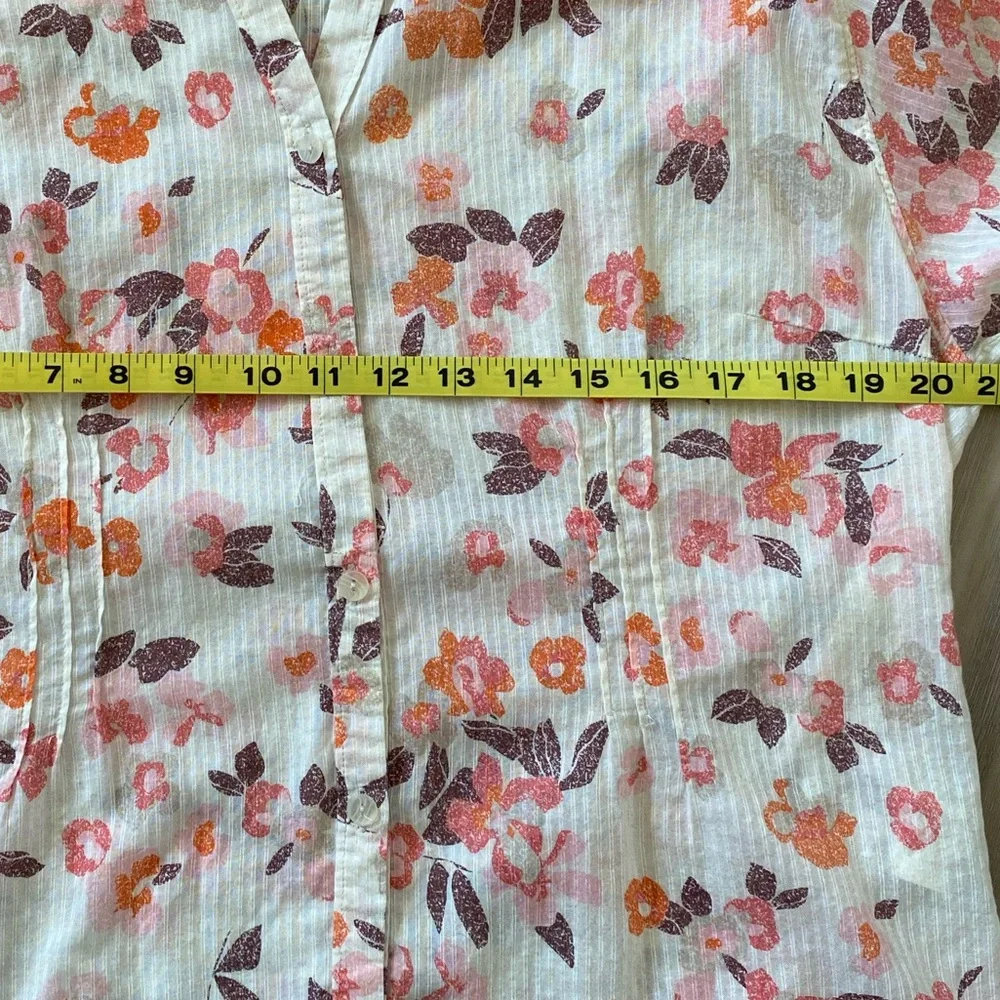 Woolrich Women’s Button Down 3/4 Sleeve Blouse - Picture 5 of 6